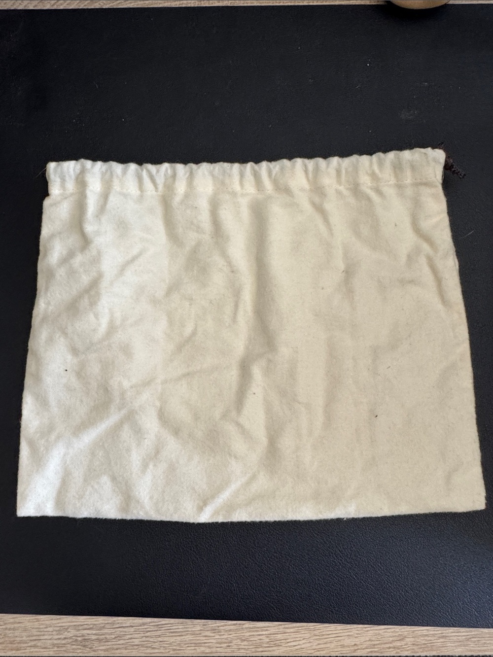 UGG Cream Drawstring Dust Bag - Picture 2 of 3
